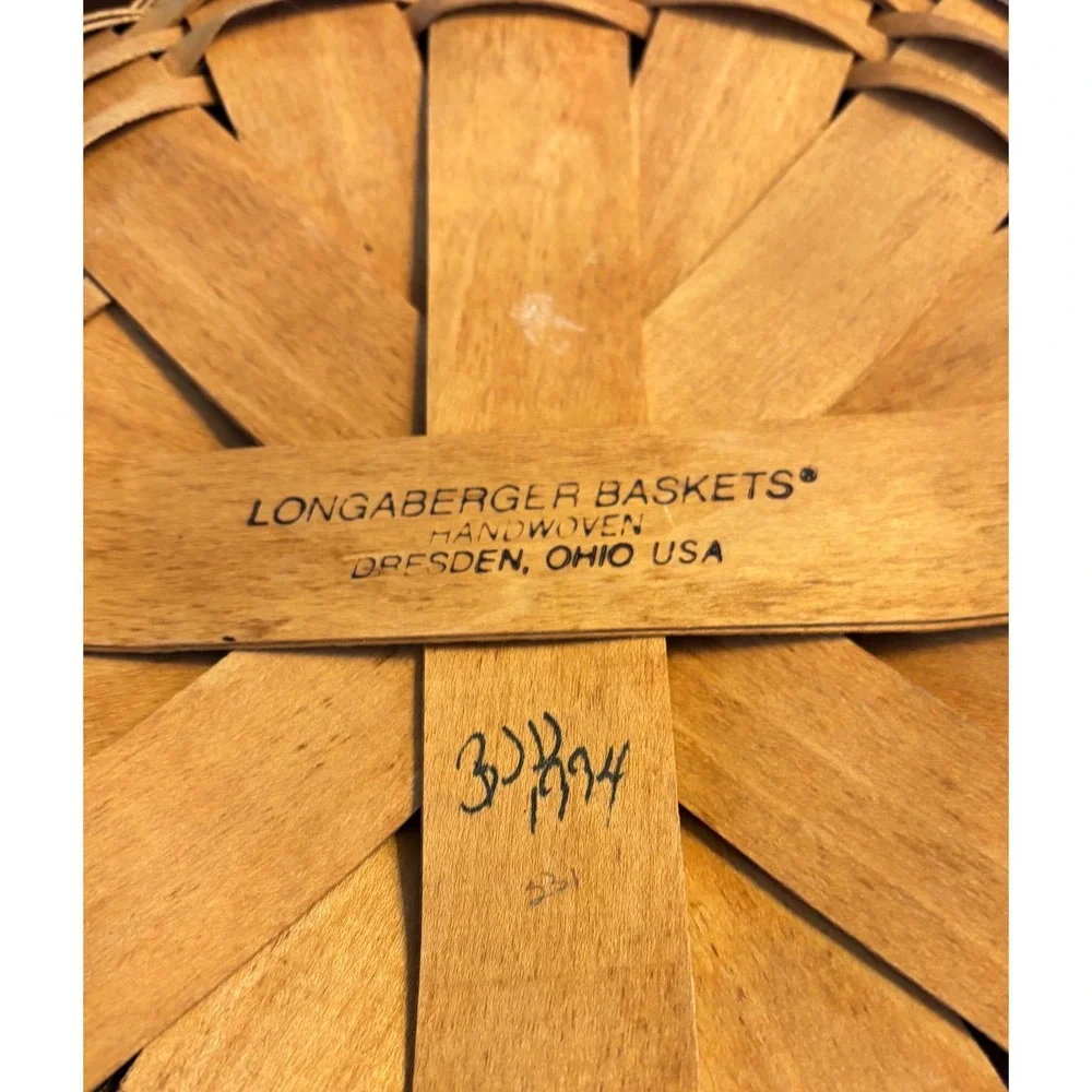 Vintage Longaberger Handwoven Round Basket 1994 Autumn Leaf Liner Handles 10in